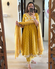 Anarkali chudidhar set - Eshana Collections