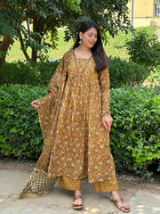 Anarkali salwar set - Eshana Collections