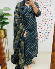 Chudidhar/ salwar set - Eshana Collections