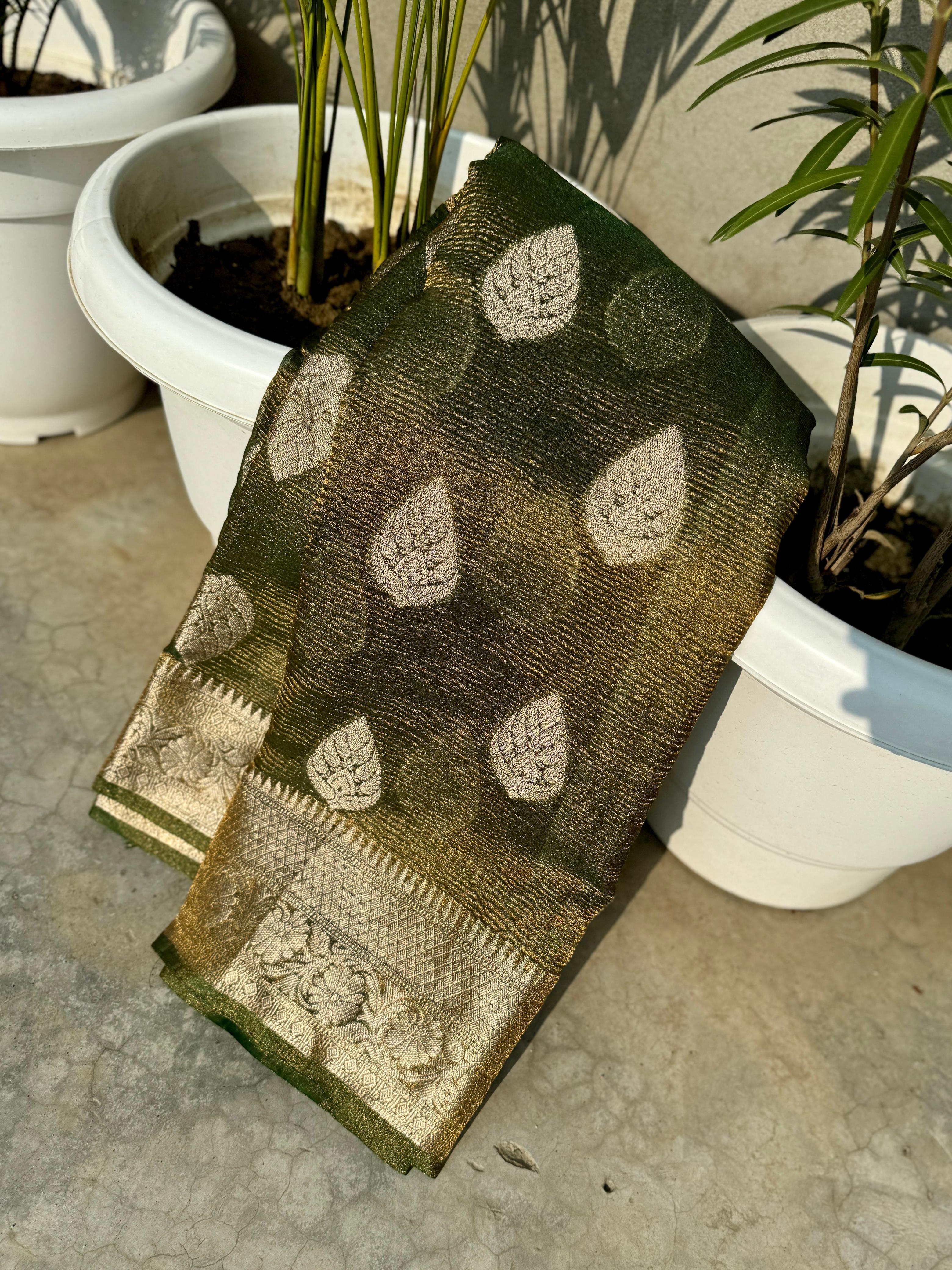 Banarasi tissue crushed Katan silk fabric saree - Eshana Collections