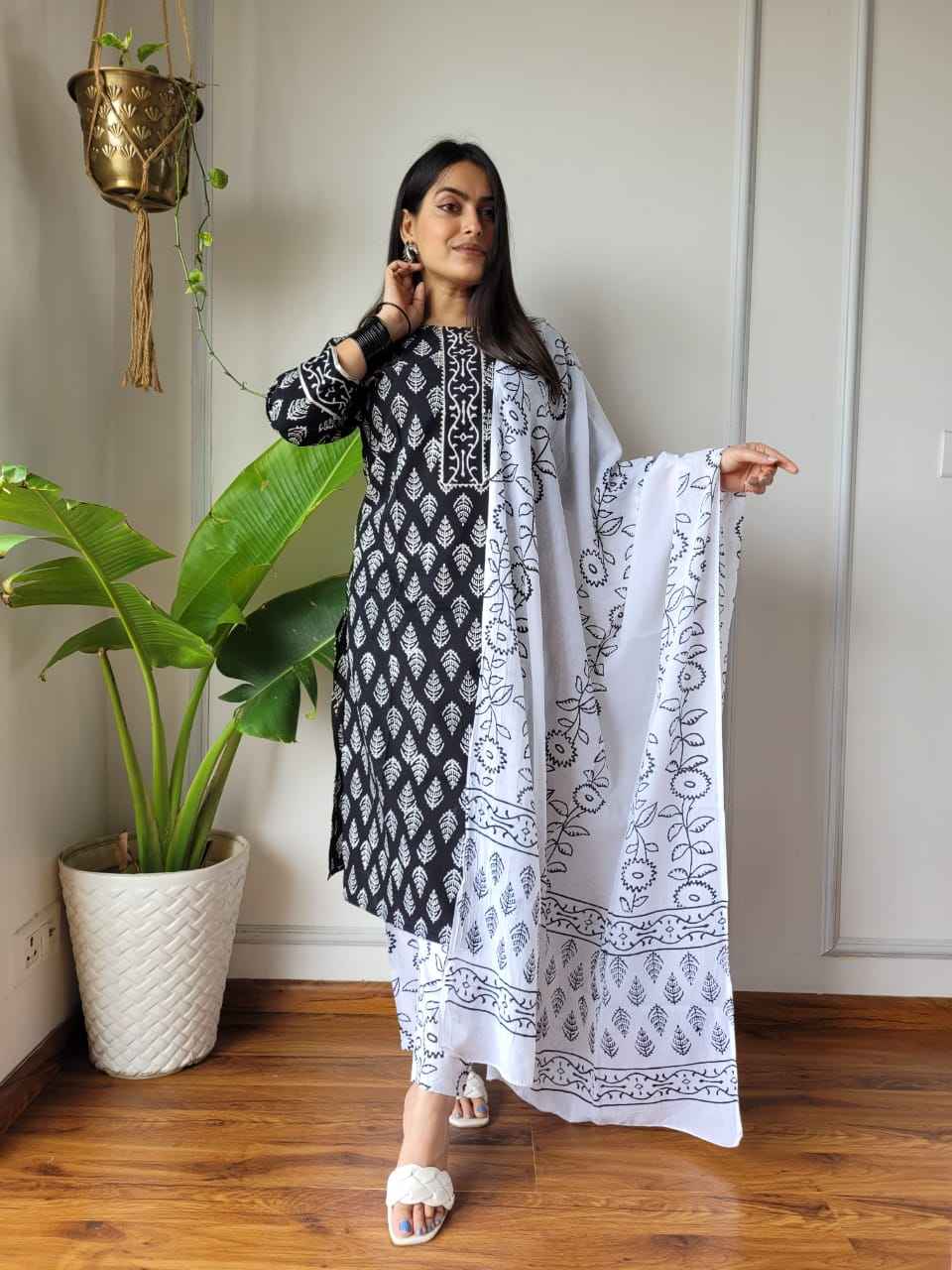Cotton suits