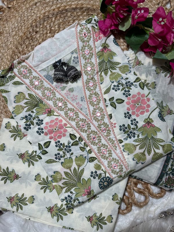 Floral printed chudidhar - Eshana Collections