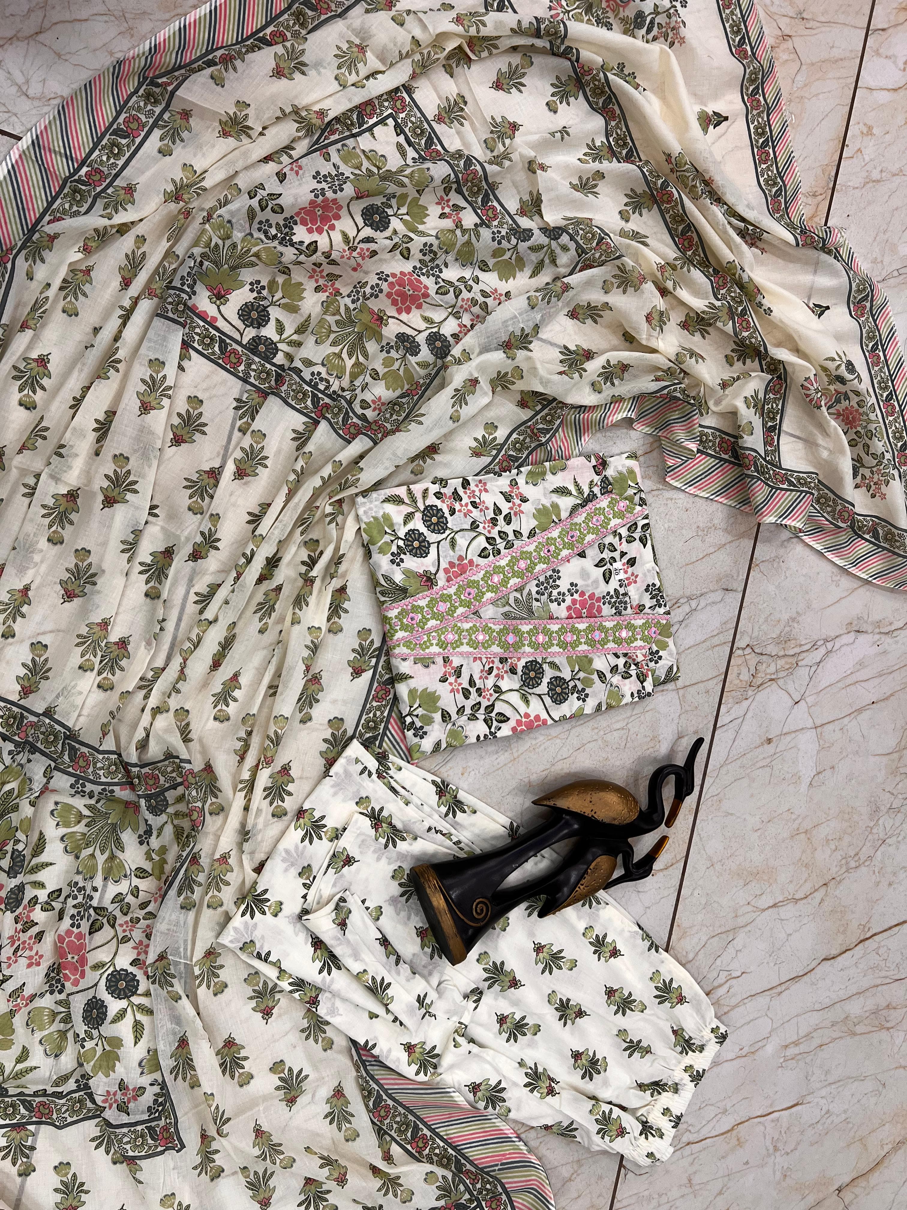 Floral printed chudidhar - Eshana Collections