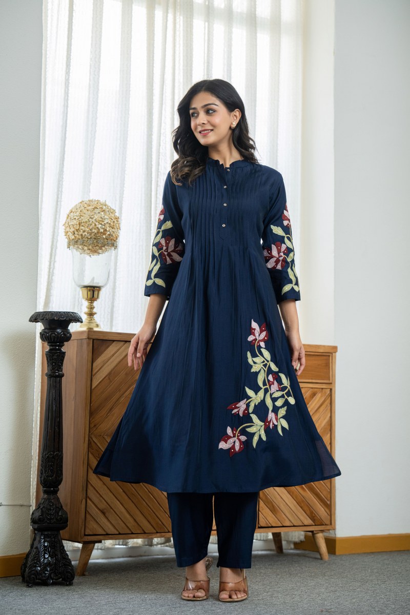 Kurti with pant - Eshana Collections