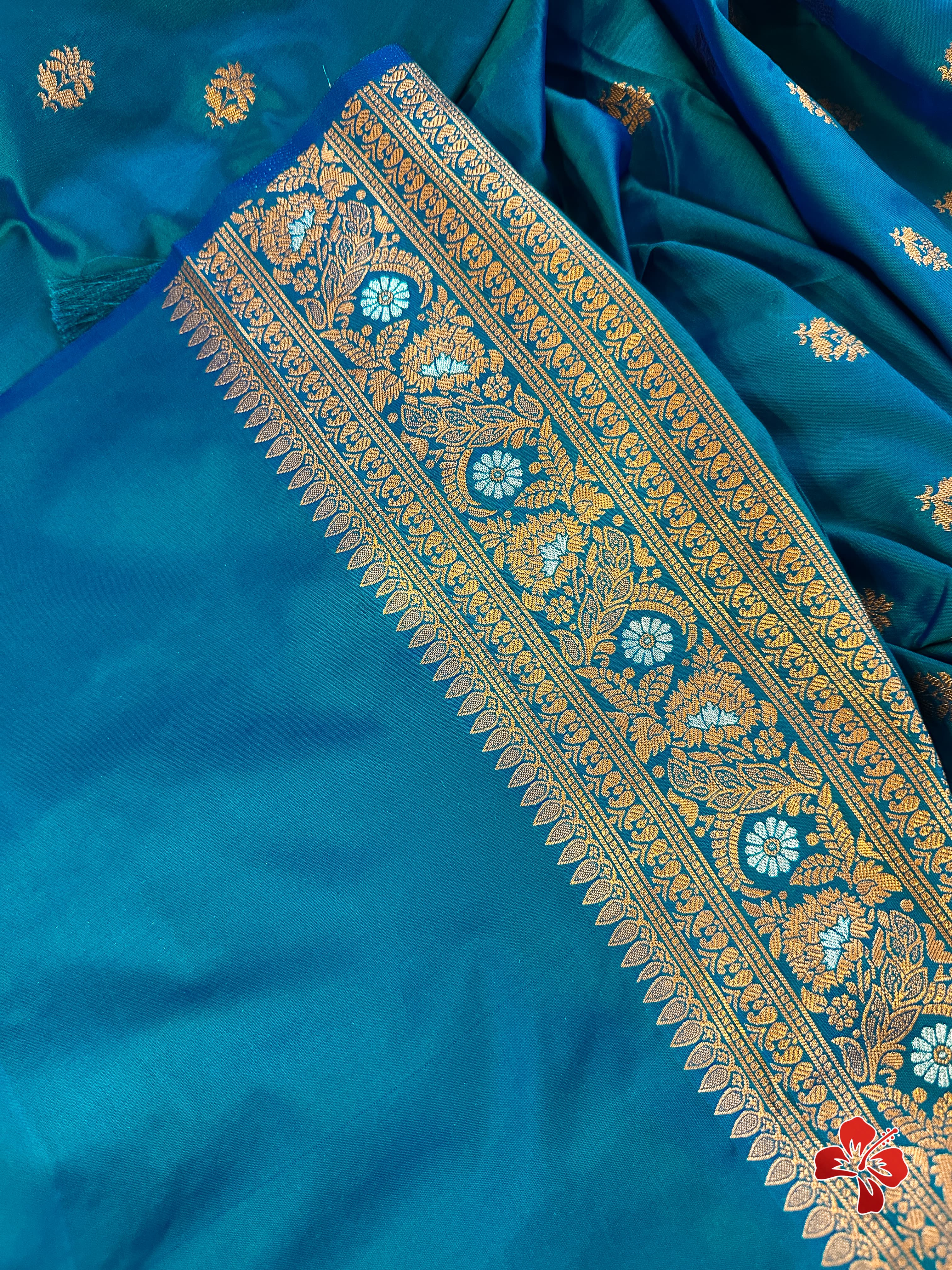 Kanjivaram soft silk saree - Eshana Collections