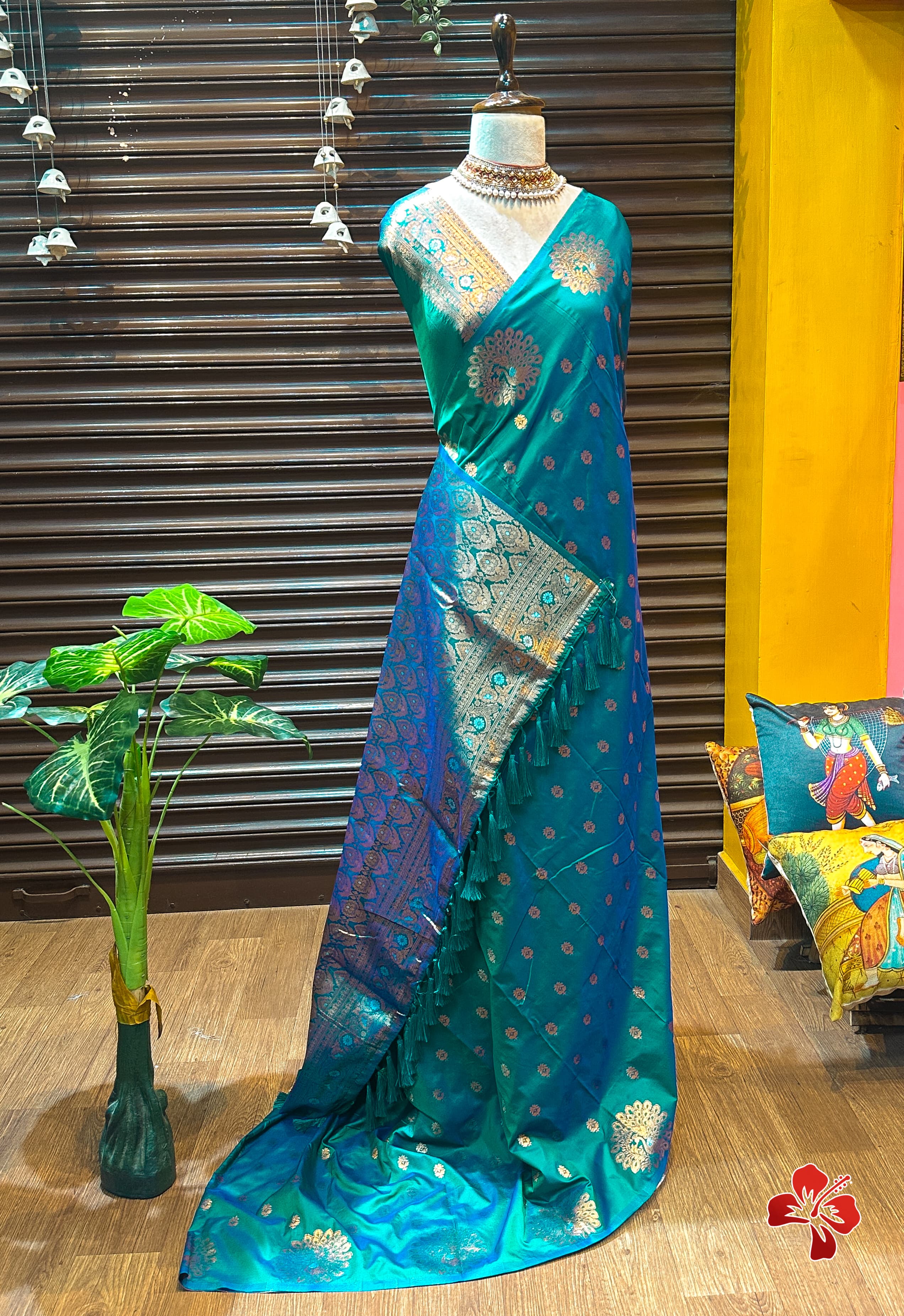 Kanjivaram soft silk saree - Eshana Collections