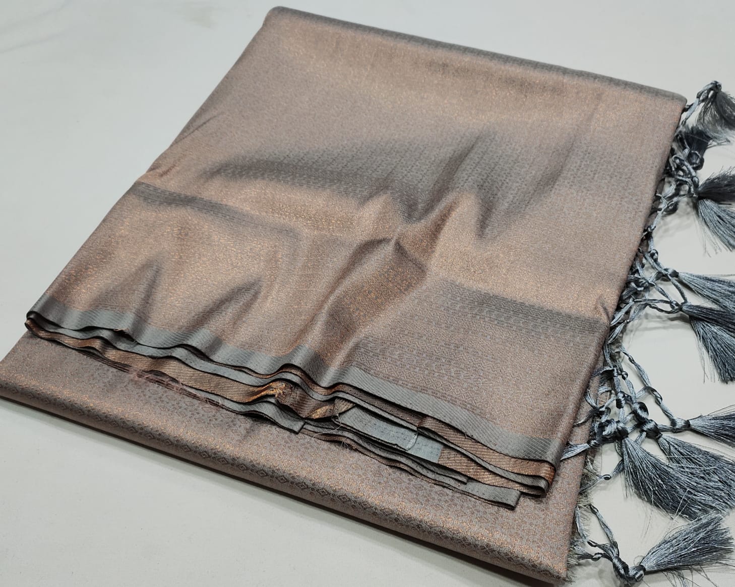 Kubera pattu - Eshana Collections