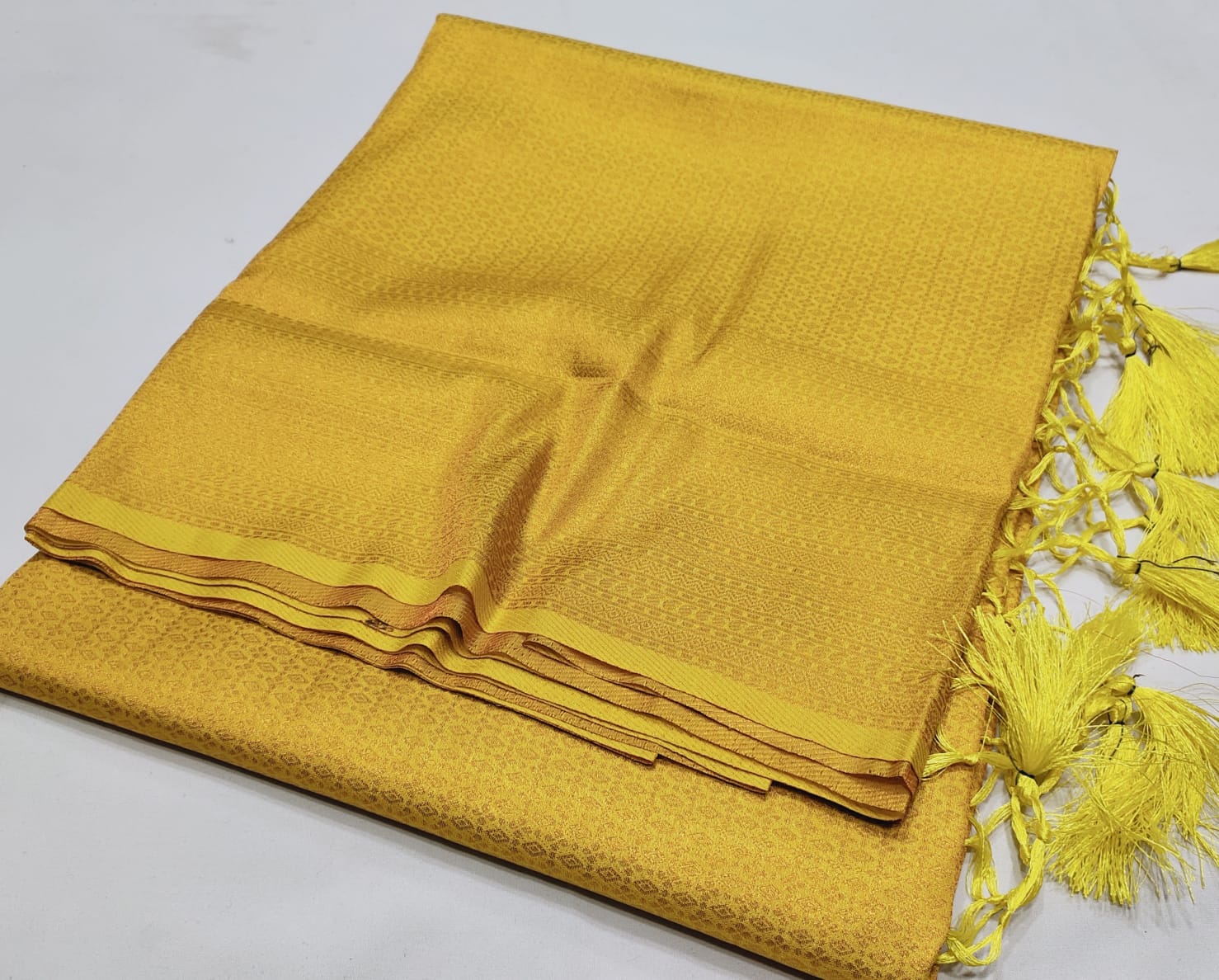 Kubera pattu - Eshana Collections