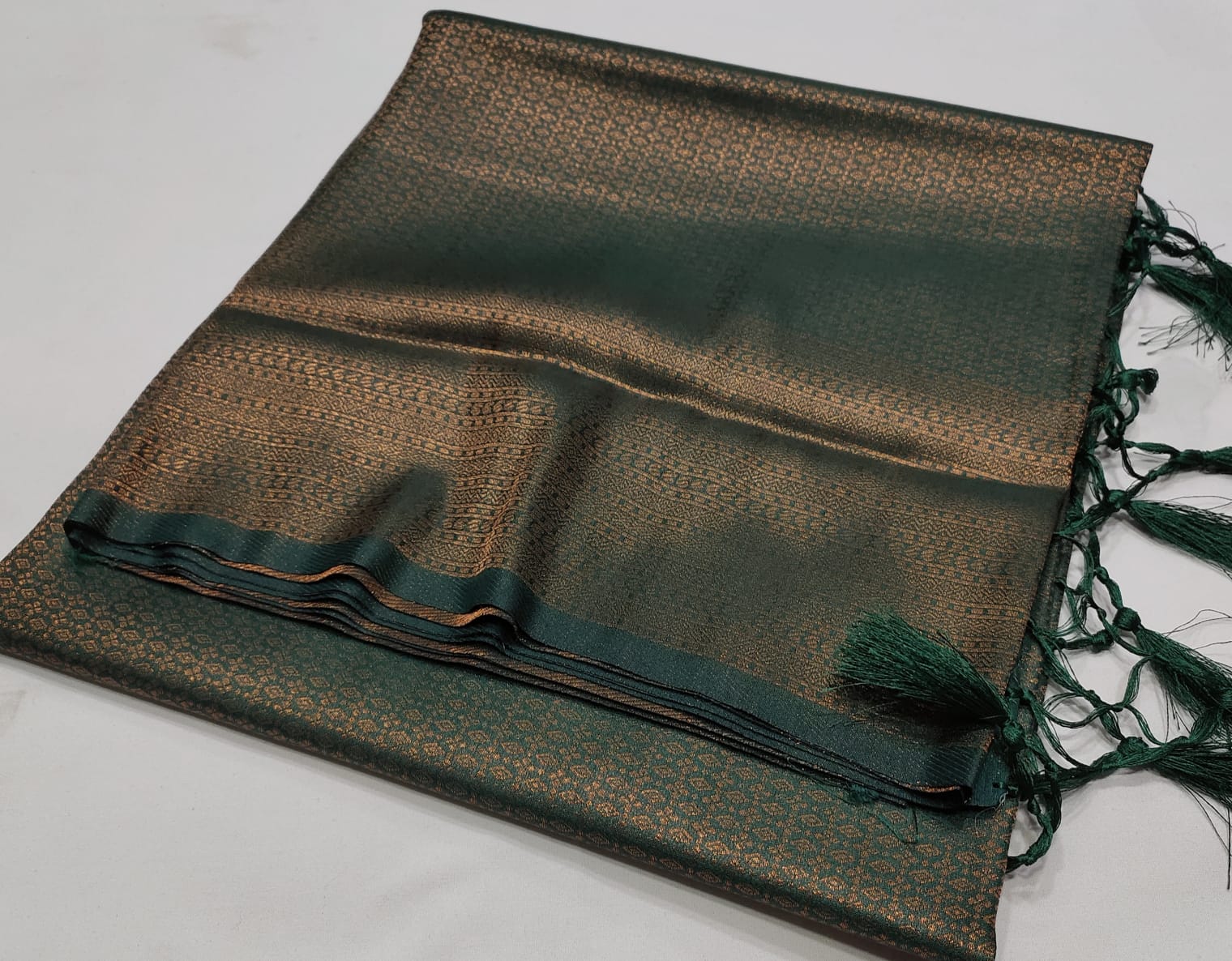 Kubera pattu - Eshana Collections