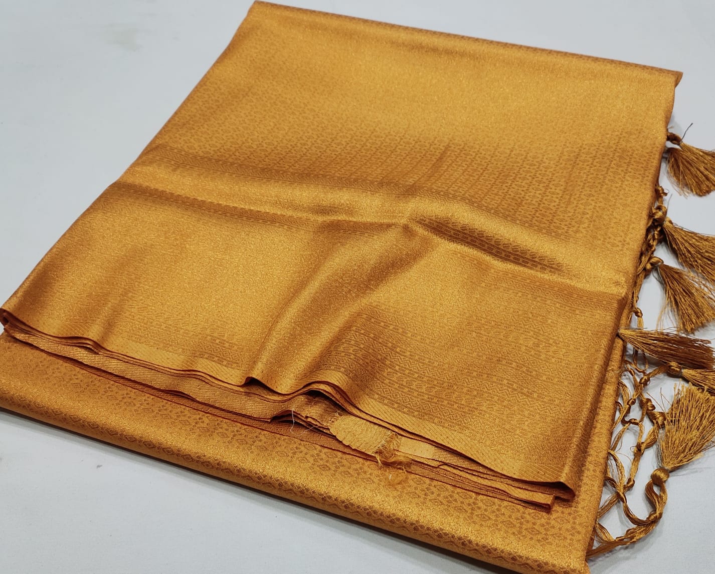 Kubera pattu - Eshana Collections