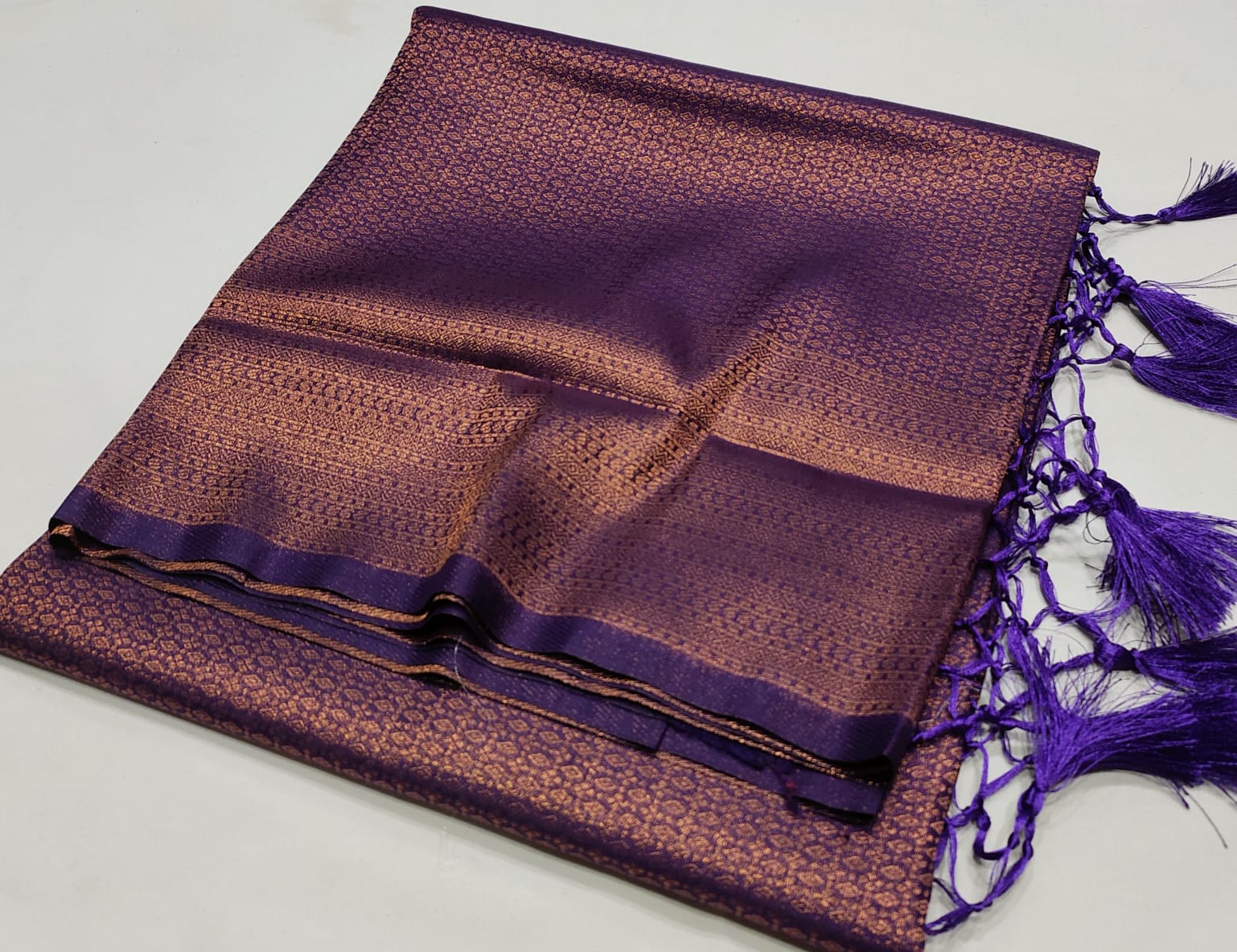 Kubera pattu - Eshana Collections