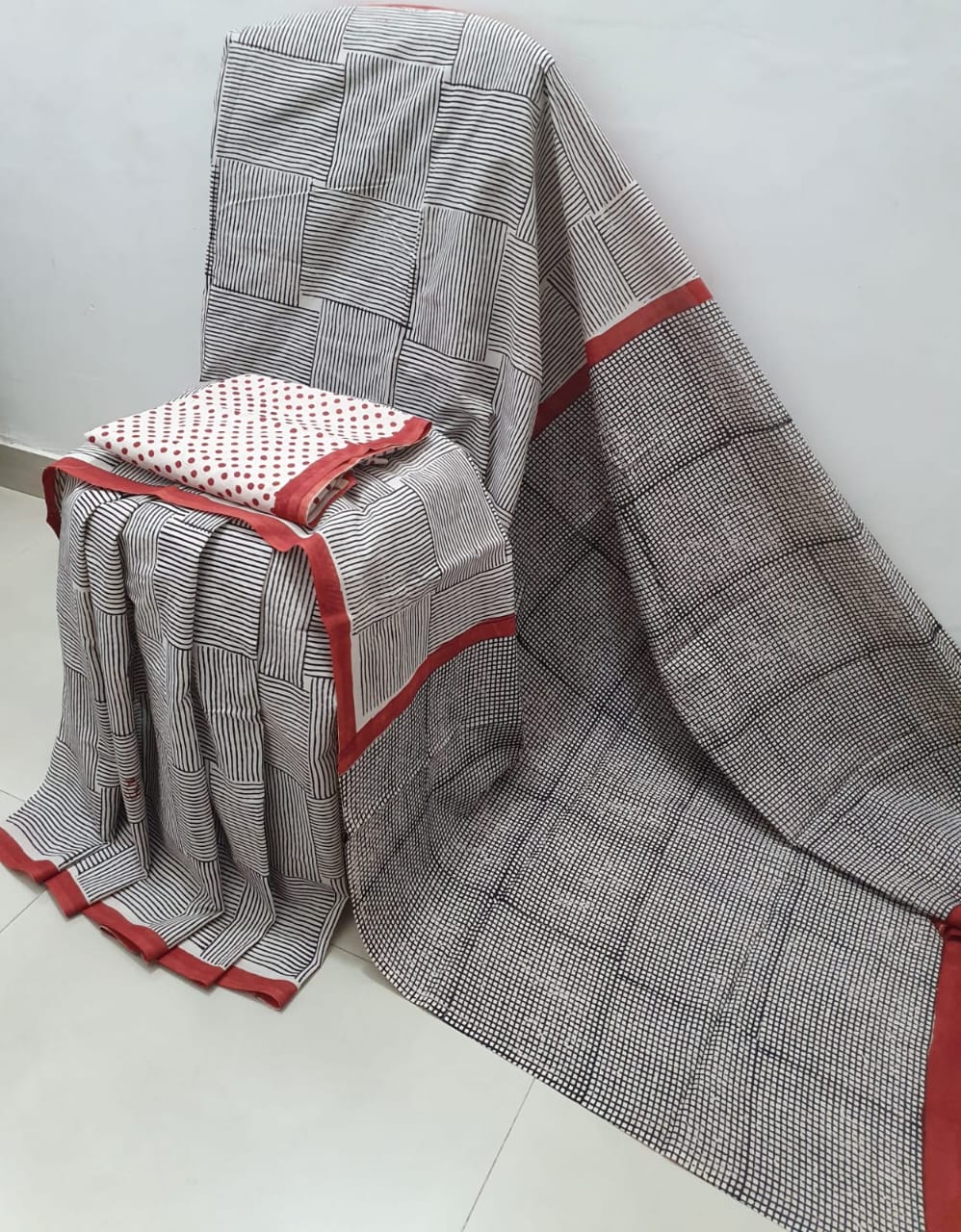 Mul-Mul Cotton Sarees - Eshana Collections