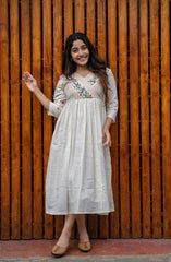 Off- White anarkali kurti - Eshana Collections