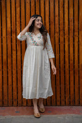 Off- White anarkali kurti - Eshana Collections
